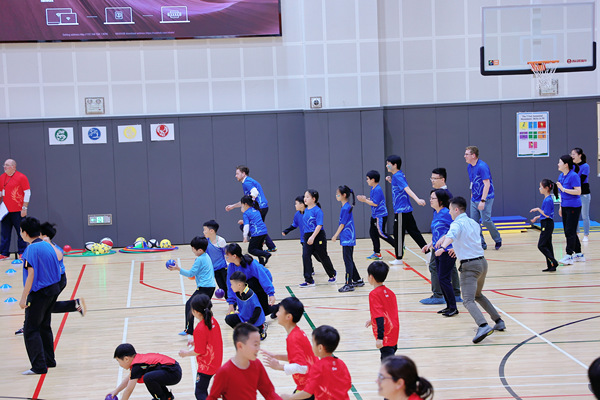 学生集会 - 首次学院活动,南通惠立学校
